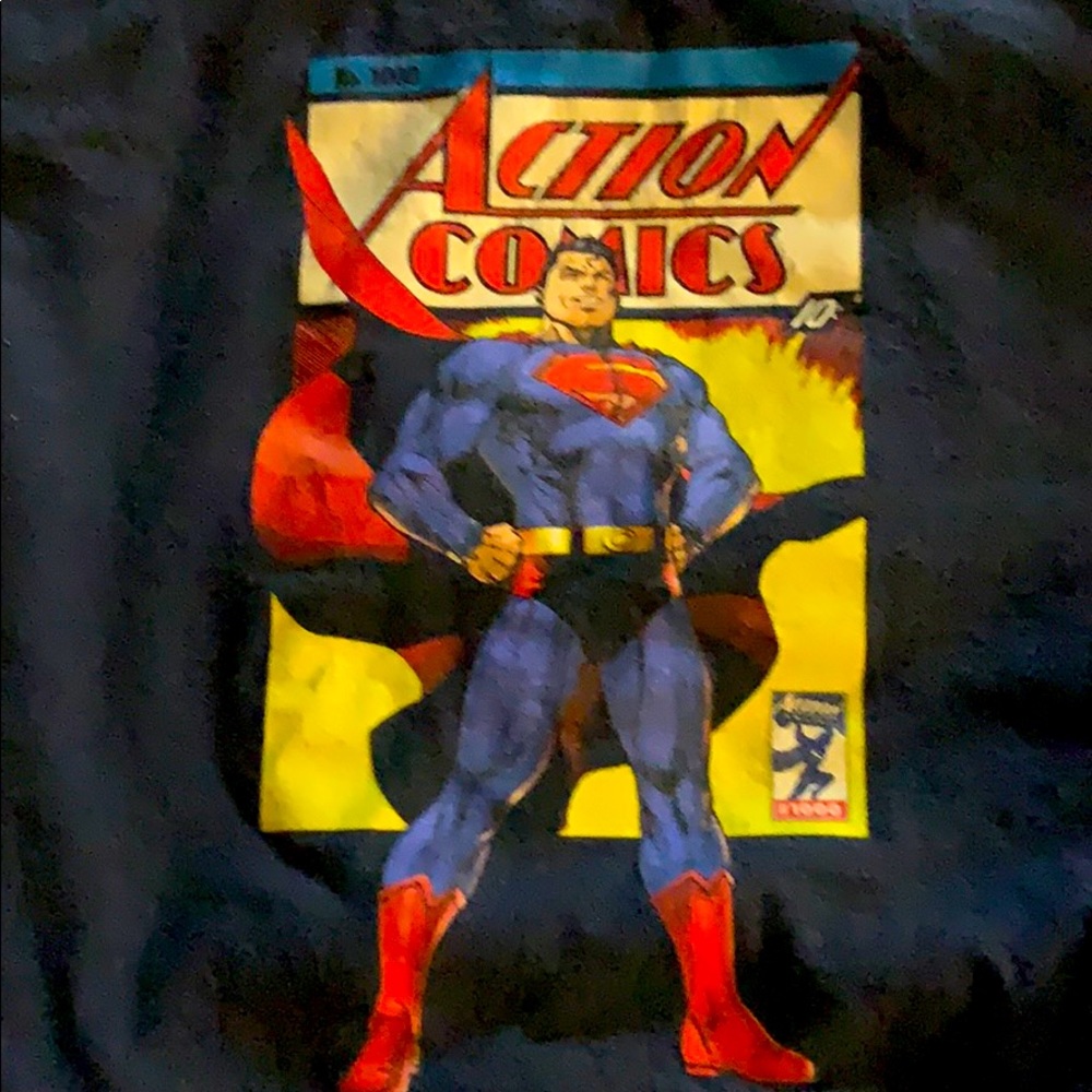 Action comics superman T-shirt